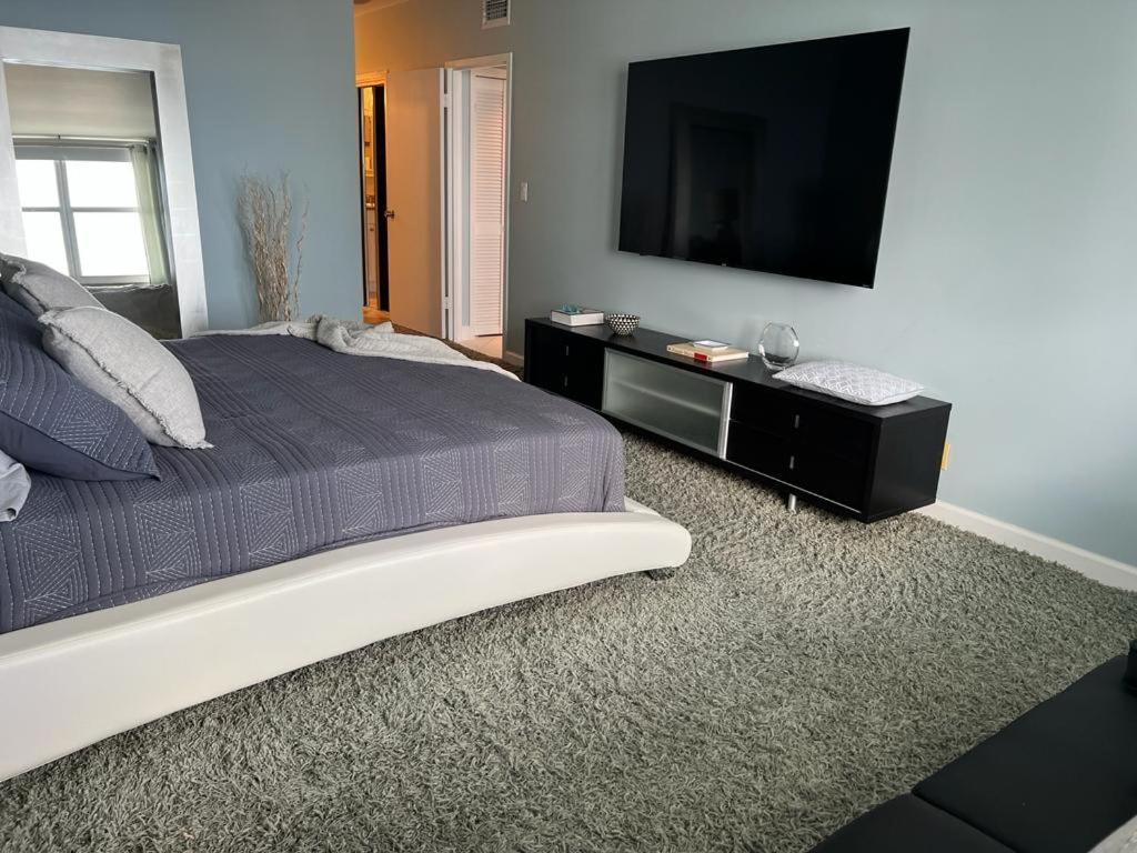 Penthouse Beach Front 1St Line, 2 Bedroom 2 Ba, New Decoration & Furnitures, Unobstructed View Of The Beautiful Atlantic, Free Parking Hollywood Eksteriør billede