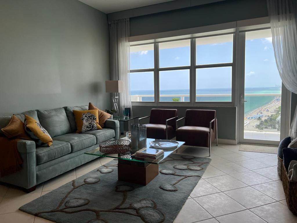 Penthouse Beach Front 1St Line, 2 Bedroom 2 Ba, New Decoration & Furnitures, Unobstructed View Of The Beautiful Atlantic, Free Parking Hollywood Eksteriør billede
